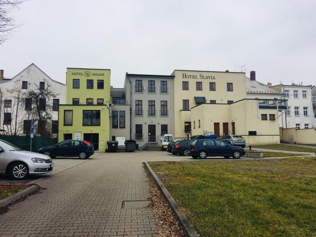 Hotel Slavia Svitavy Buitenkant foto
