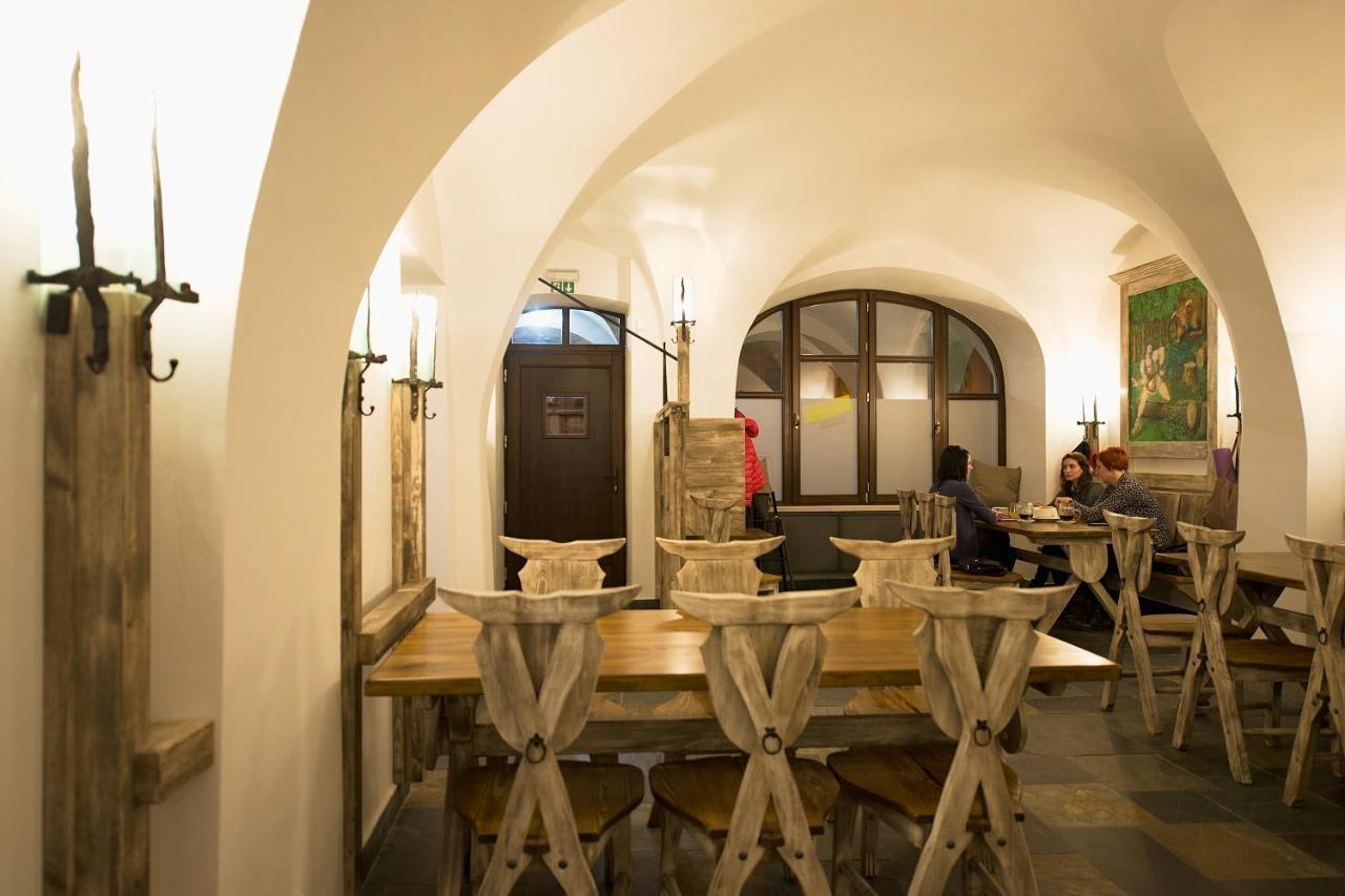 Hotel Slavia Svitavy Buitenkant foto